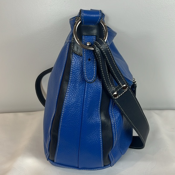 Giordano Blue and Black Leather Shoulder Bag Purse - Picture 8 of 17